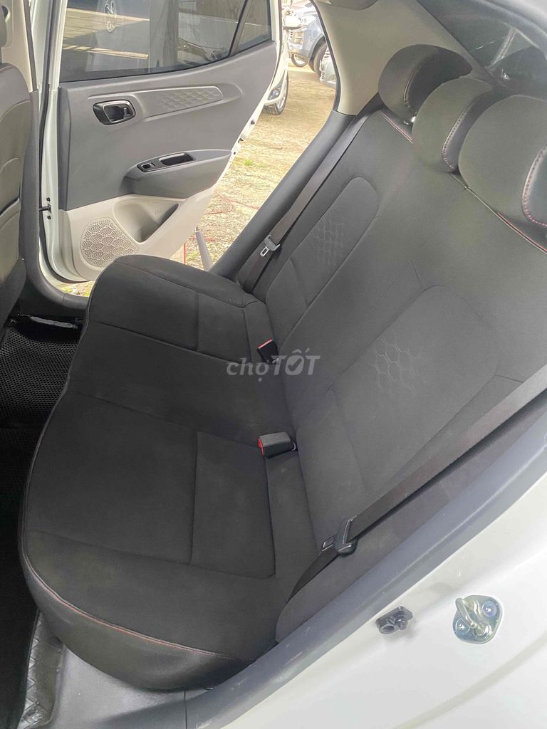 Hyundai Grand i10 Trắng Ghế da Tự động. Mua bán Ô tô tại Quận 12 Tp Hồ Chí Minh được đăng bởi tran van duc hình 15