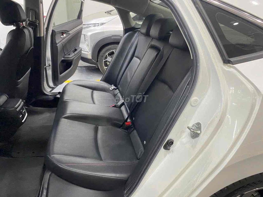 Honda Civic RS 2020 Gen 10 siêu lướt 1 chủ từ đầu. Mua bán Ô tô tại Thành phố Thủ Đức Tp Hồ Chí Minh được đăng bởi Bá Lộc hình 7