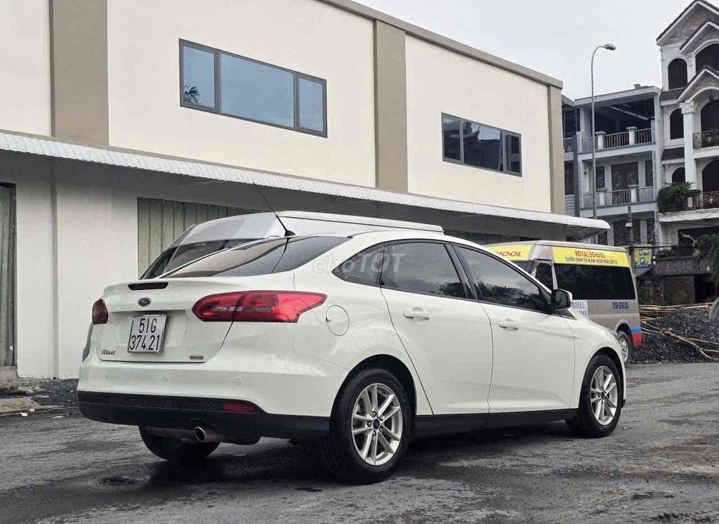 Ford Focus Trend 1.5AT 2017 - 28000km. Mua bán Ô tô tại Quận Bình Tân Tp Hồ Chí Minh được đăng bởi Lê Văn hình 17