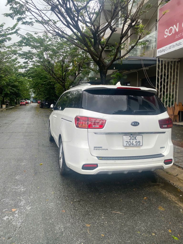 Kia Sedona 2018 2.2L DAT - 11000 km. Mua bán Ô tô tại Quận Hải Châu Đà Nẵng được đăng bởi cao hikosen hình 3