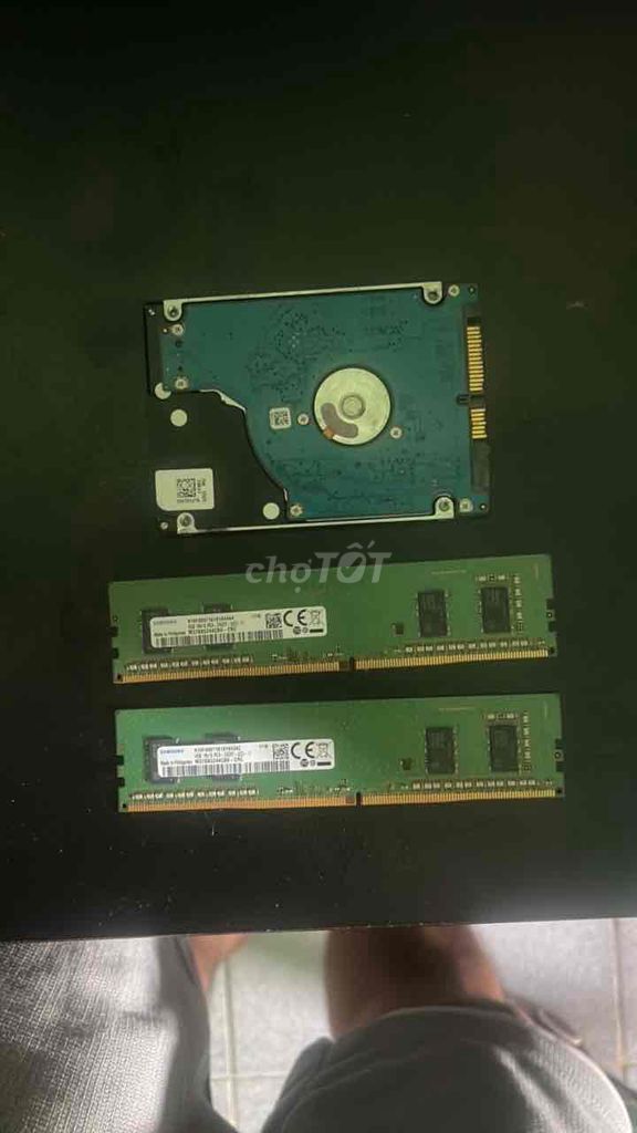 RAM DDR4 4GB x 2 2400MHz. Mua bán Linh kiện (RAM, Card...) tại Thị xã Bến Cát Bình Dương được đăng bởi Buu Dinh 93 hình 1