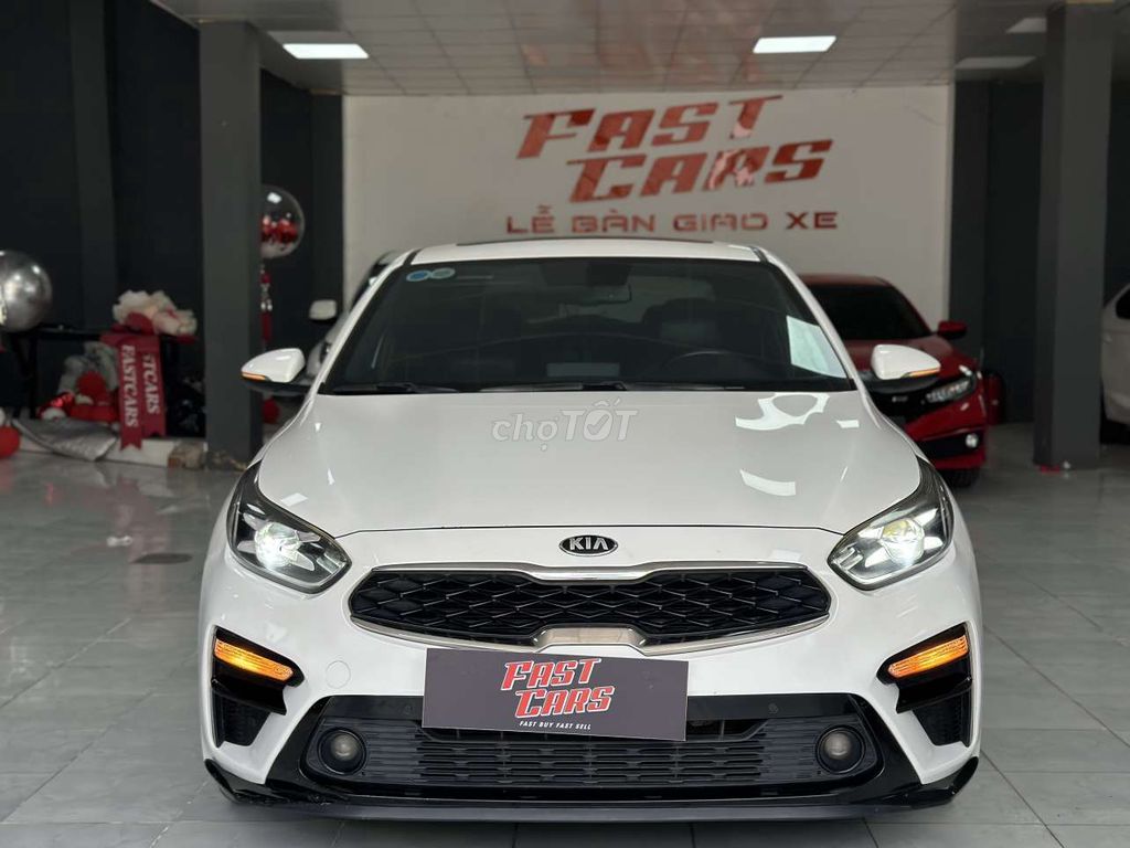 Kia Cerato 2019 Premium 2.0 AT,màu trắng,xe đẹp