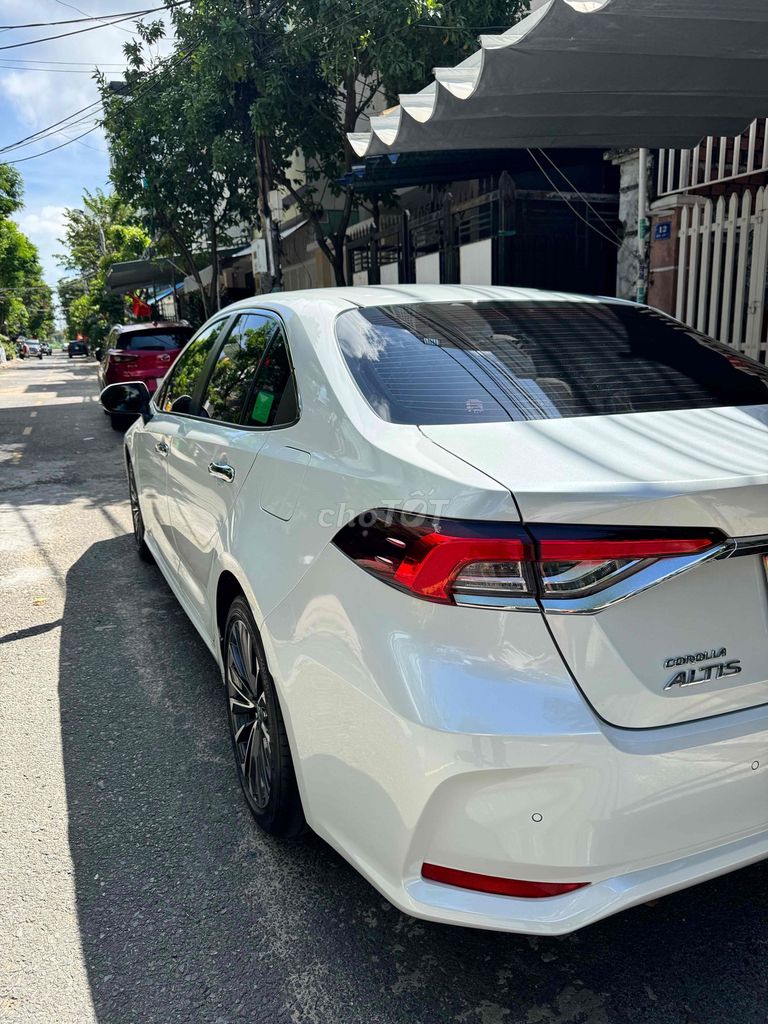 Toyota Corolla Altis 2025 1.8V - 4200 km nhập khâu. Mua bán Ô tô tại Quận Ngũ Hành Sơn Đà Nẵng được đăng bởi Vinh hình 17