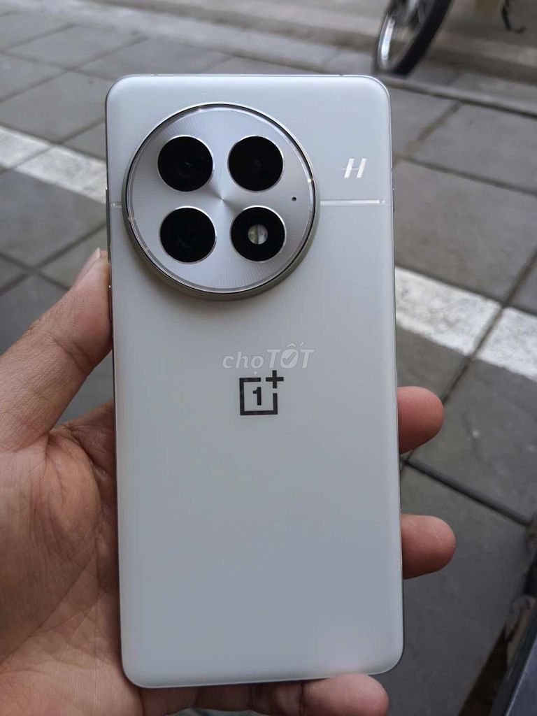 OnePlus 13 256GB Trắng. Mua bán Điện thoại tại Quận Ba Đình Hà Nội được đăng bởi Lê Đông Hưng hình 1