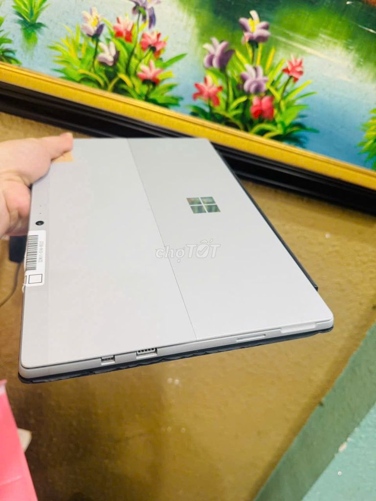 Surface pro 5 LTE Nhật xịn dưới 4tr chấm cực nhỏ