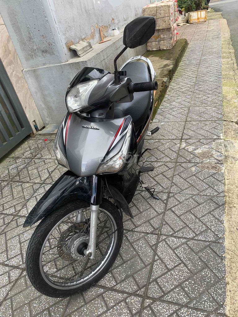 future fi 125 máy êm mạnh gtdd tiết kiệm xăng. Mua bán Xe máy tại Thành phố Đà Lạt Lâm Đồng được đăng bởi Như Ý hình 1