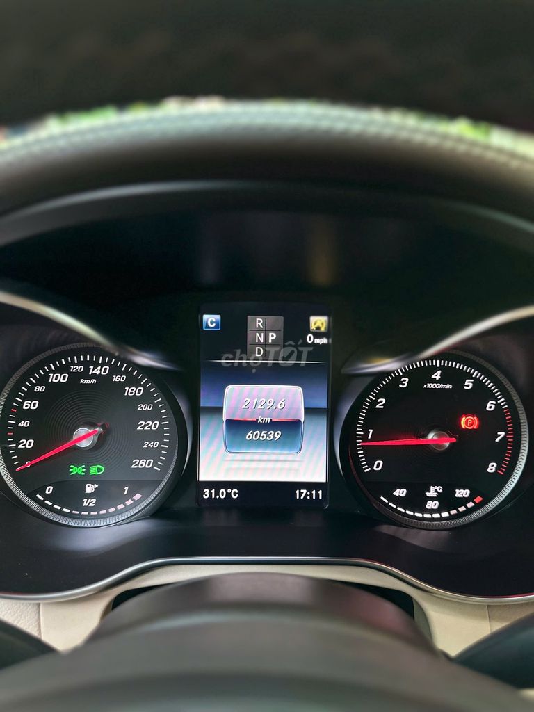 Merc GLC250 4Matic Trắng/Kem Odo chỉ 60 ngàn Km. Mua bán Ô tô tại Quận 8 Tp Hồ Chí Minh được đăng bởi Gon Nguyen hình 14