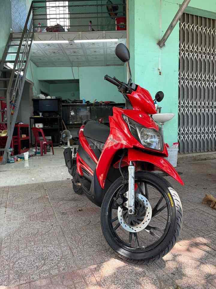 Suzuki Hayate 125 2025, красный, спорт
