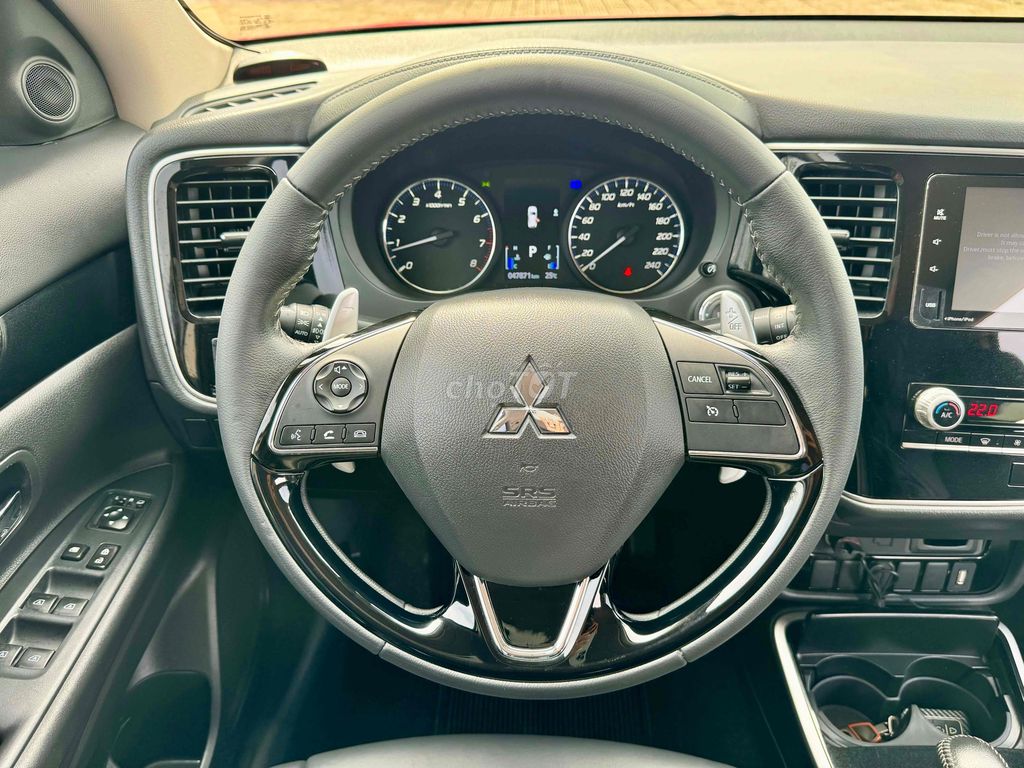 Mitsubishi Outlander 2020 2.0 CVT - 47000 km. Mua bán Ô tô tại Quận Cẩm Lệ Đà Nẵng được đăng bởi nguyễn văn khoa hình 11