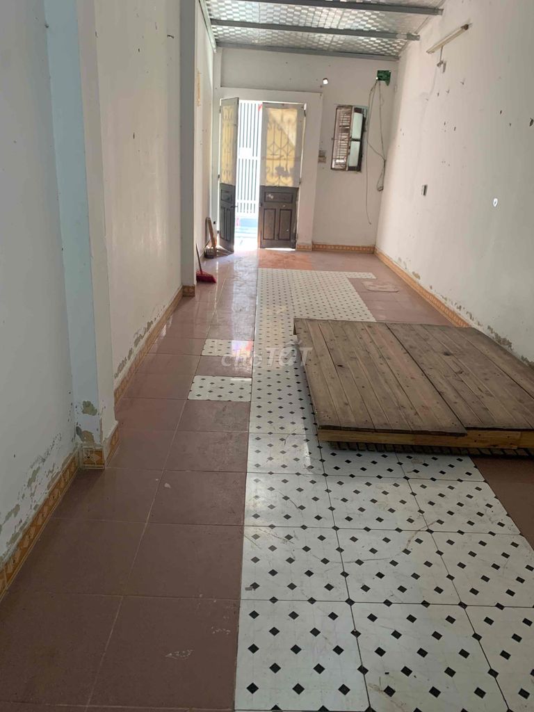 Nhà trọ sinh viên, gia đình giá rẻ