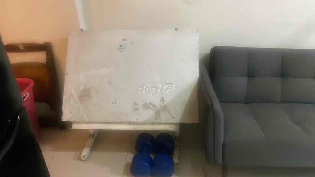 Bàn vẽ học tập màu trắng. Mua bán Bàn ghế tại Huyện Nhà Bè Tp Hồ Chí Minh được đăng bởi Thang Tran hình 1