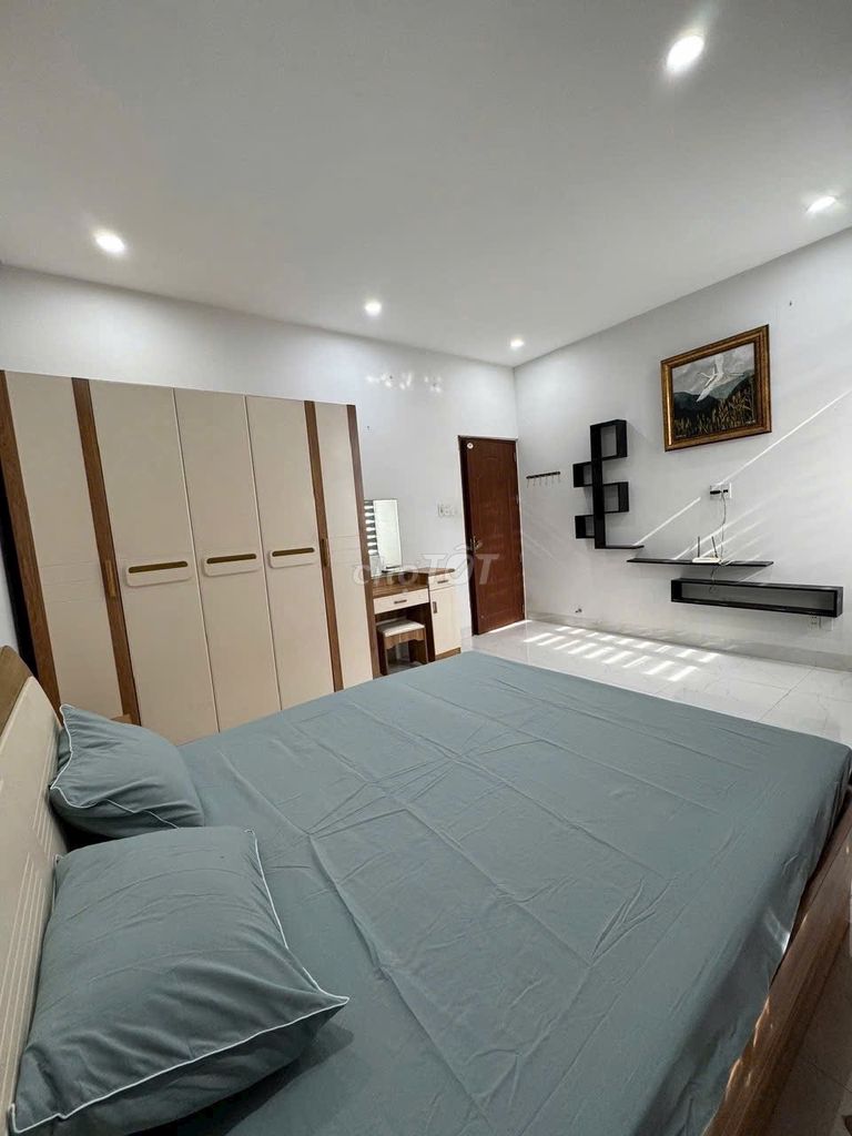 Аренда · 4 комн. · 100 м² · Quận Cẩm Lệ, ул. Đường Mai Chí Thọ