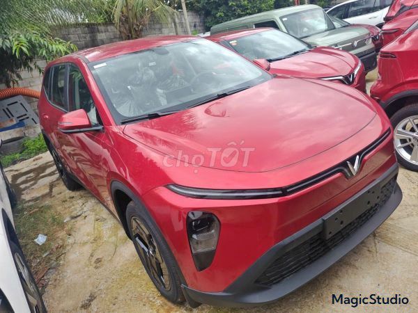 VinFast VF MPV 7 2026 электро 7 мест красный