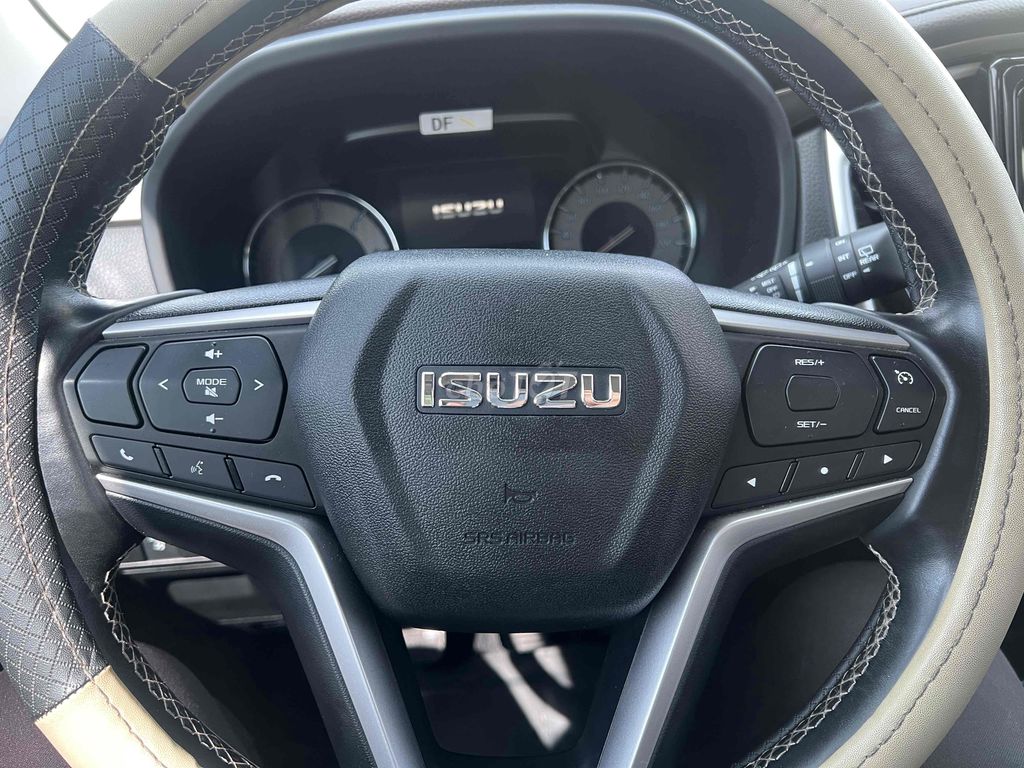 Isuzu Mu X 2022 B7 4x2 MT - 70000 km chuẩn zin. Mua bán Ô tô tại Thành phố Thủ Đức Tp Hồ Chí Minh được đăng bởi Tân hình 10