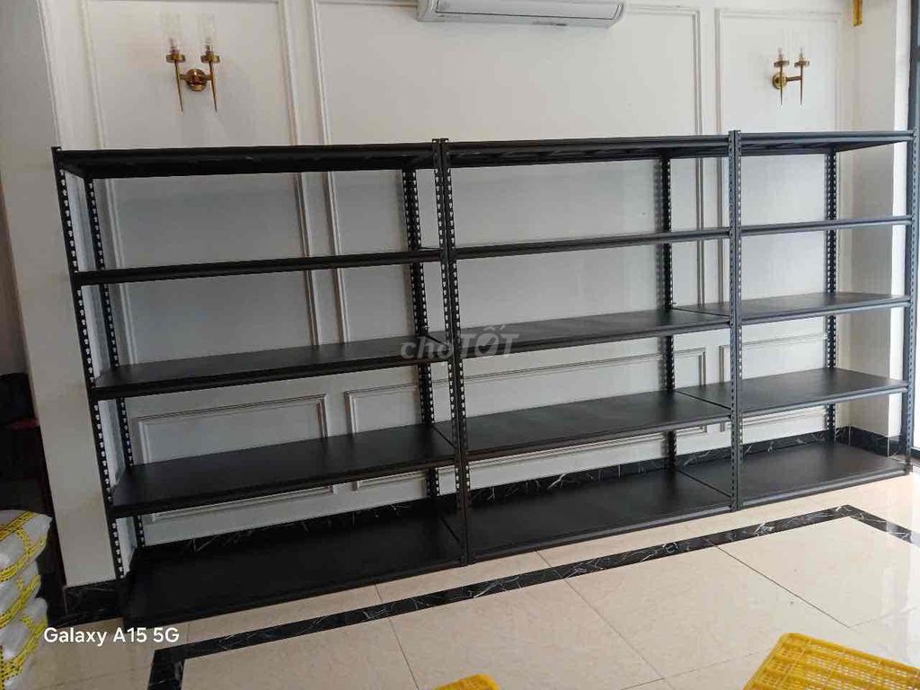 Kệ sắt Đen Móc gài. Mua bán Tủ, kệ gia đình tại Quận Bắc Từ Liêm Hà Nội được đăng bởi Nội Thất Giá Kệ Bàn Ghế hình 1