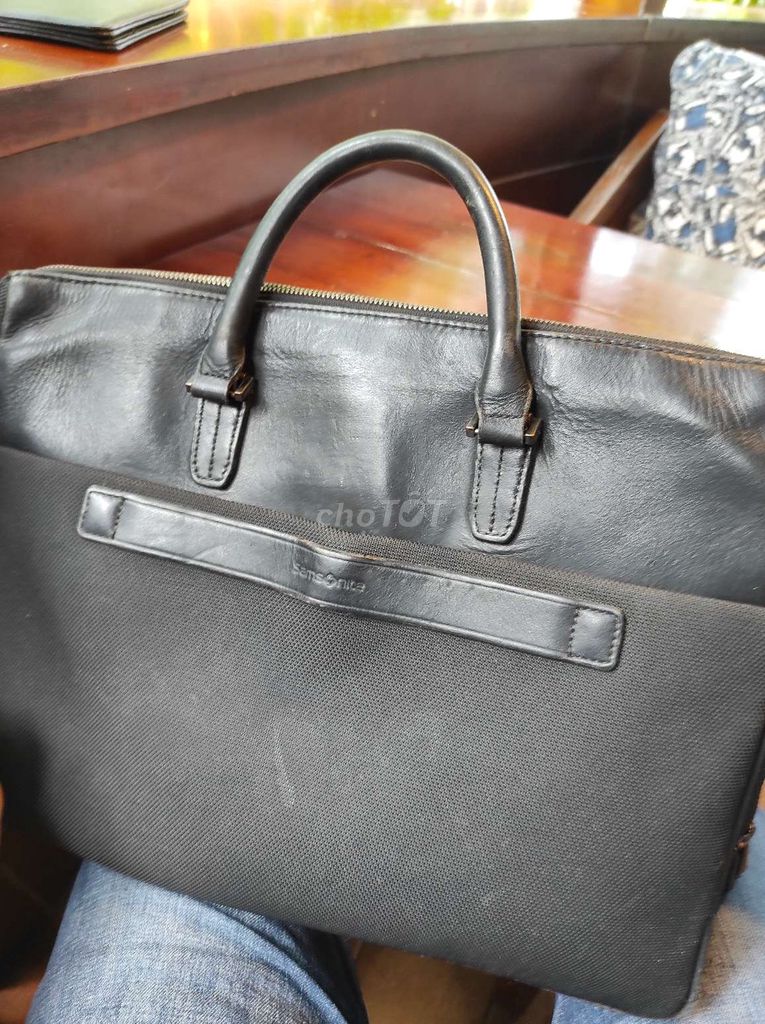 Cặp xách Samsonite Da đẳng cấp. Mua bán Túi xách tại Quận 12 Tp Hồ Chí Minh được đăng bởi Nguyen viet phung hình 1