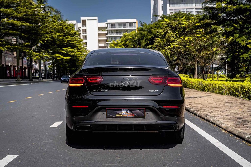 GLC300 COUPE - 2022 màu đen siêu ngầu đẹp xuất sắc. Mua bán Ô tô tại Quận 7 Tp Hồ Chí Minh được đăng bởi Dương Phương hình 1