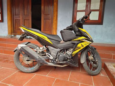 Honda Winner V1 2017 Vàng đen 35934 km. Mua bán Xe máy tại Huyện Tiên Du Bắc Ninh được đăng bởi Hưng