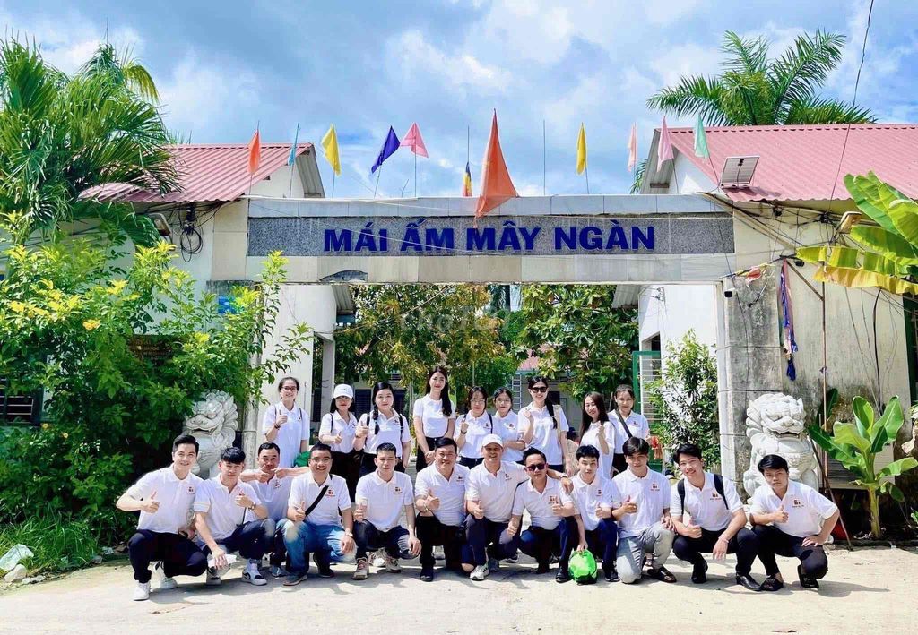 Tuyển dụng 5 NVKD Bất Động Sản lương cứng 8 triêu. Việc làm tại Quận Tân Phú Tp Hồ Chí Minh được đăng bởi Bất Động Sản Điền Quân hình 2