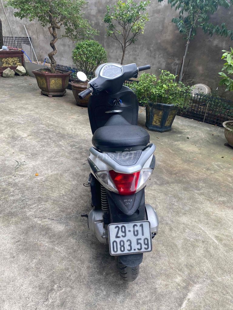 Cần bán xe Liberty 125  nhập Ý. Mua bán Xe máy tại Thành phố Thanh Hóa Thanh Hóa được đăng bởi Nguyễn Trọng Đạt hình 3