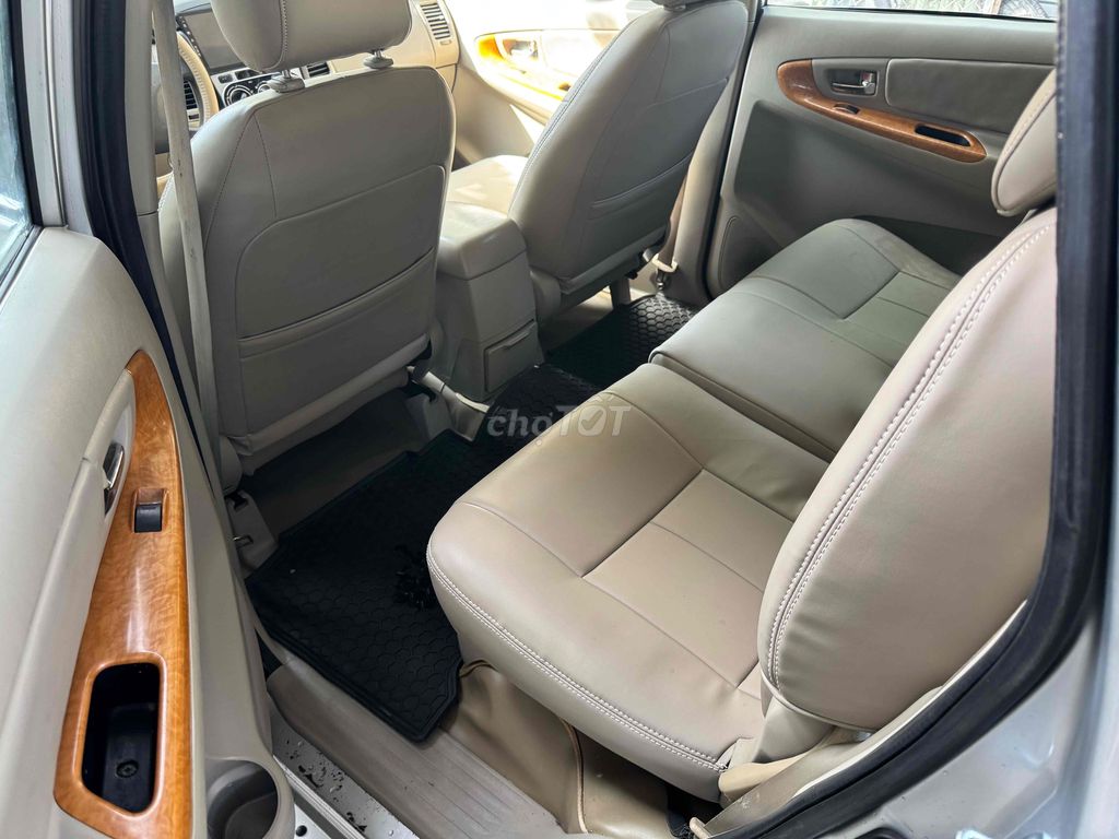 Toyota Innova 2011 G - 105 km. Mua bán Ô tô tại Quận 12 Tp Hồ Chí Minh được đăng bởi Giang Venus hình 11