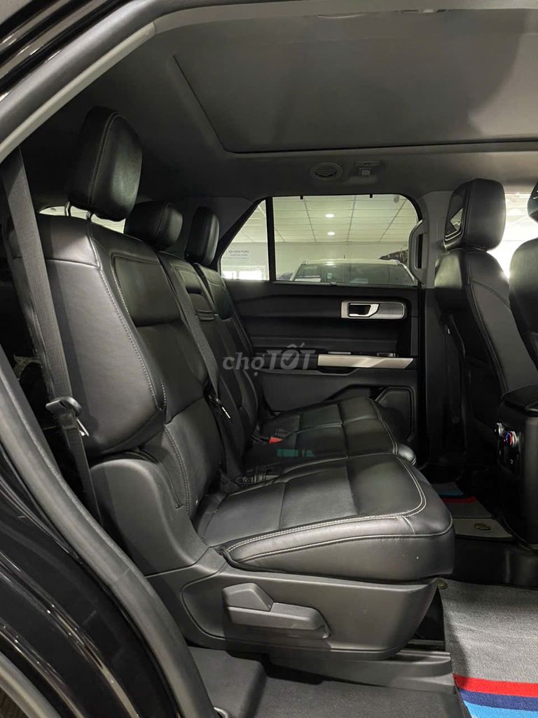 Ford Explorer 2021 - 59700 km. Mua bán Ô tô tại Quận 3 Tp Hồ Chí Minh được đăng bởi Lương Hoàng Long hình 10