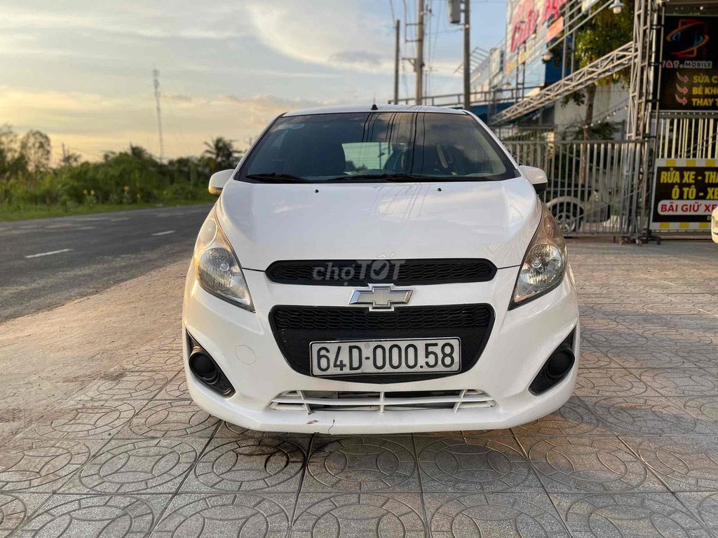 Chevrolet Spark 2017 1.2 LT -Góp đưa trước 70tr