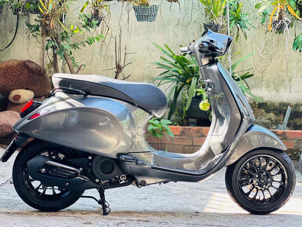 Xe Vespa Sprint 125 xám titan 95% BSSG Chính Chủ