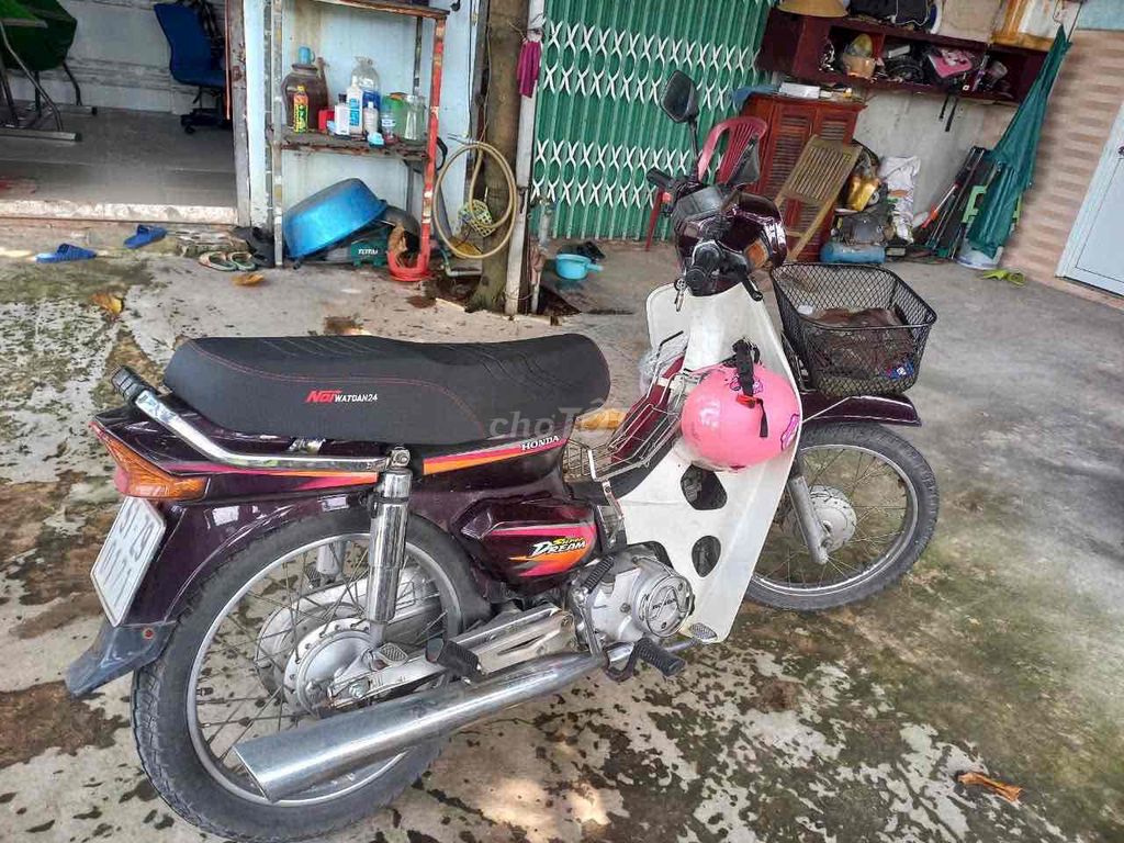 Chán cần bán super 2001 đầu nồi chưa rớt kcc. Mua bán Xe máy tại Quận Bình Tân Tp Hồ Chí Minh được đăng bởi Hoàng Thanh Thế hình 1