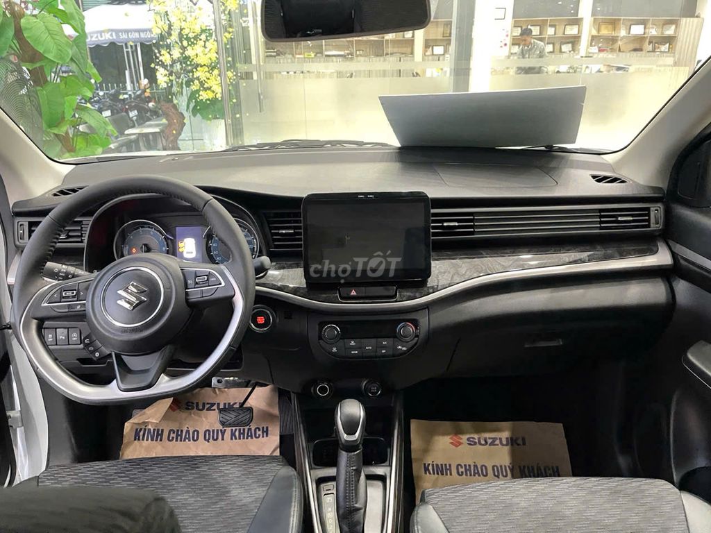 Suzuki XL7 Hybrid 2025 giao ngay chỉ với 145 triệu. Mua bán Ô tô tại Thành phố Biên Hòa Đồng Nai được đăng bởi công ty ô tô Sài Gòn đại lý ô tô Su zu ki chính hãng hình 1