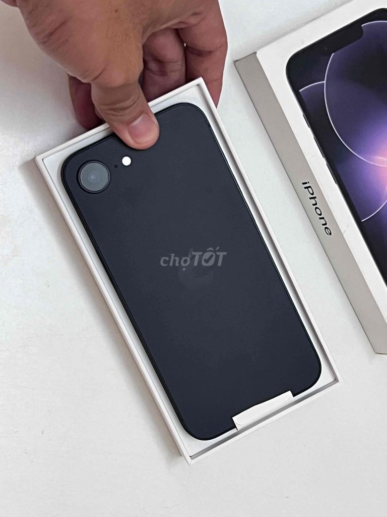 Apple iPhone 17e 256GB Đen Mỹ 99%. Mua bán Điện thoại tại Quận 6 Tp Hồ Chí Minh được đăng bởi Đinh Trọng Hòa hình 1