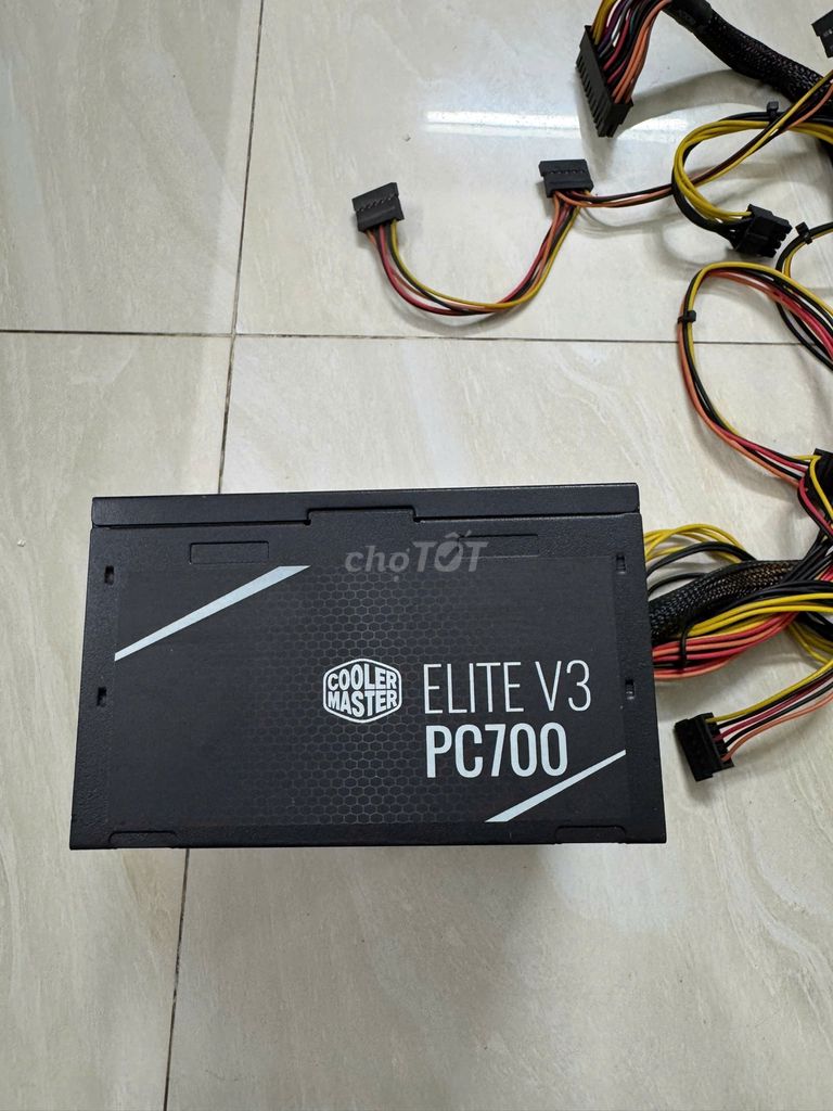 Nguồn Cooler Master Elite V3 PC700 600W