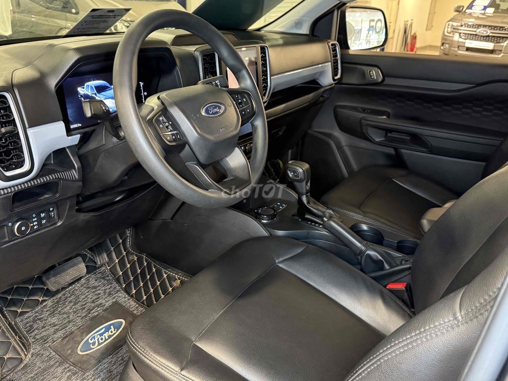 Ranger XLS 2 cầu Xe Đẹp Bán Tại Hãng Ford. Mua bán Ô tô tại Quận Tân Bình Tp Hồ Chí Minh được đăng bởi FORD PHỔ QUANG XE CŨ hình 5