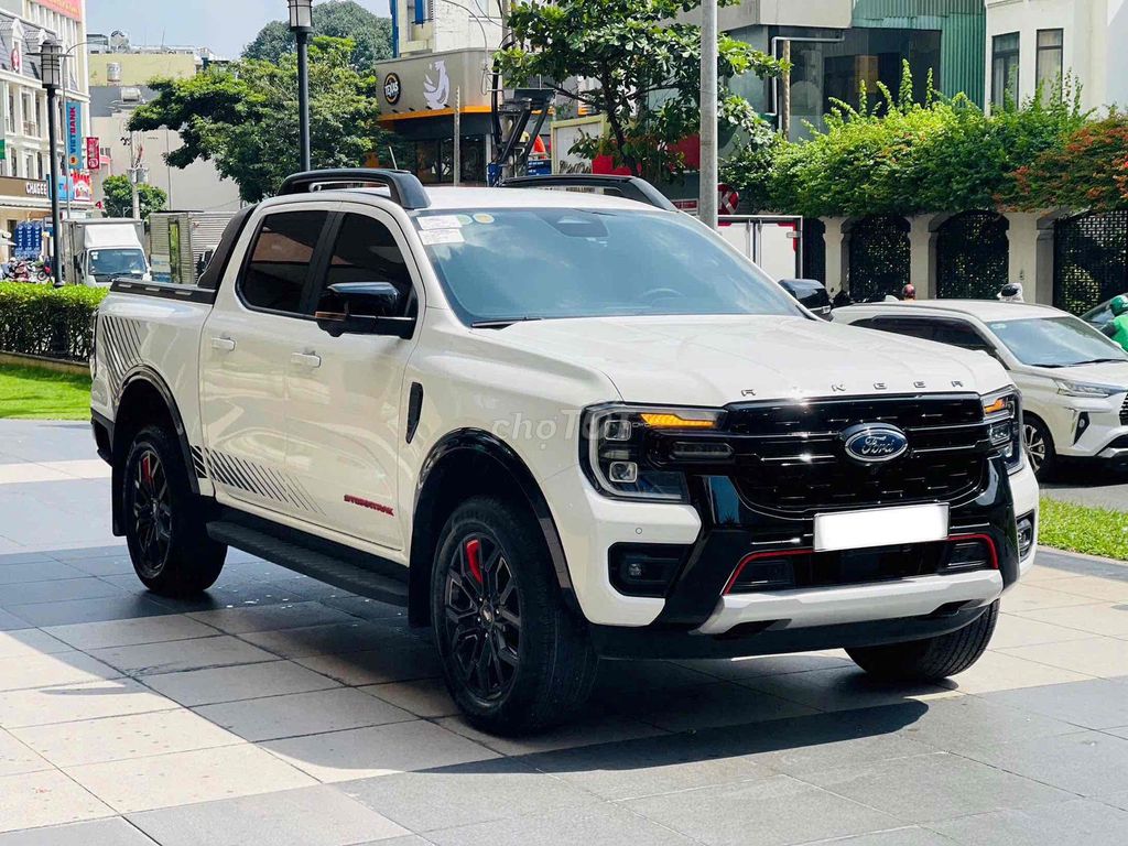 Ford Ranger 2025 Stormtrak 2.0L 4x4 AT - 1.987 km. Mua bán Ô tô tại Quận 3 Tp Hồ Chí Minh được đăng bởi Trí Xe Ford hình 3