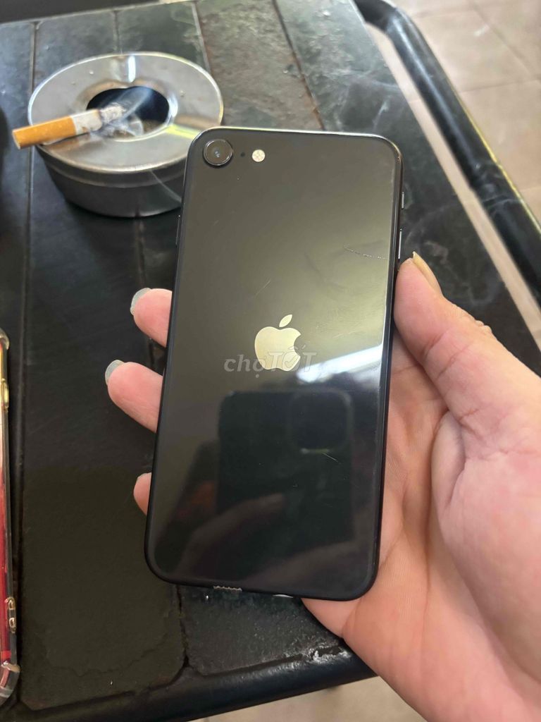Apple iPhone SE 2020 64GB Đen. Mua bán Điện thoại tại Quận 10 Tp Hồ Chí Minh được đăng bởi Nguyễn Văn Biết hình 1