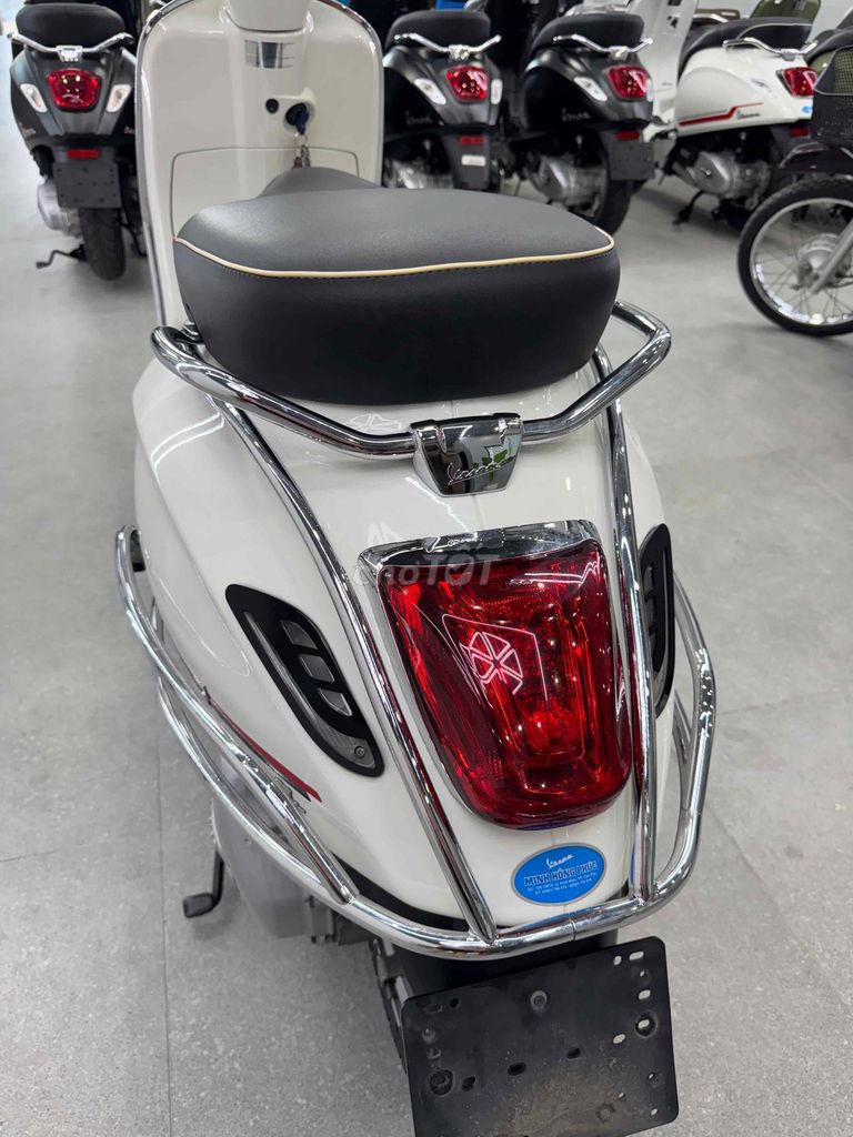 VespaSprint 125Abs 2018 trắng rin siêu mới. Mua bán Xe máy tại Quận Cái Răng Cần Thơ được đăng bởi Cửa Hàng Xe Máy Quang Sang hình 11