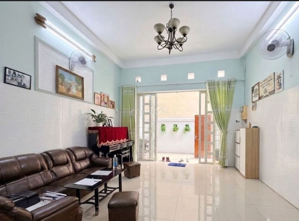 CÔ GIÁO CẦN TIỀN BÁN GẤP NHÀ 70M² - 2 TẦNG - HXH TRẦN THỊ CỜ - 4,4 TỶ