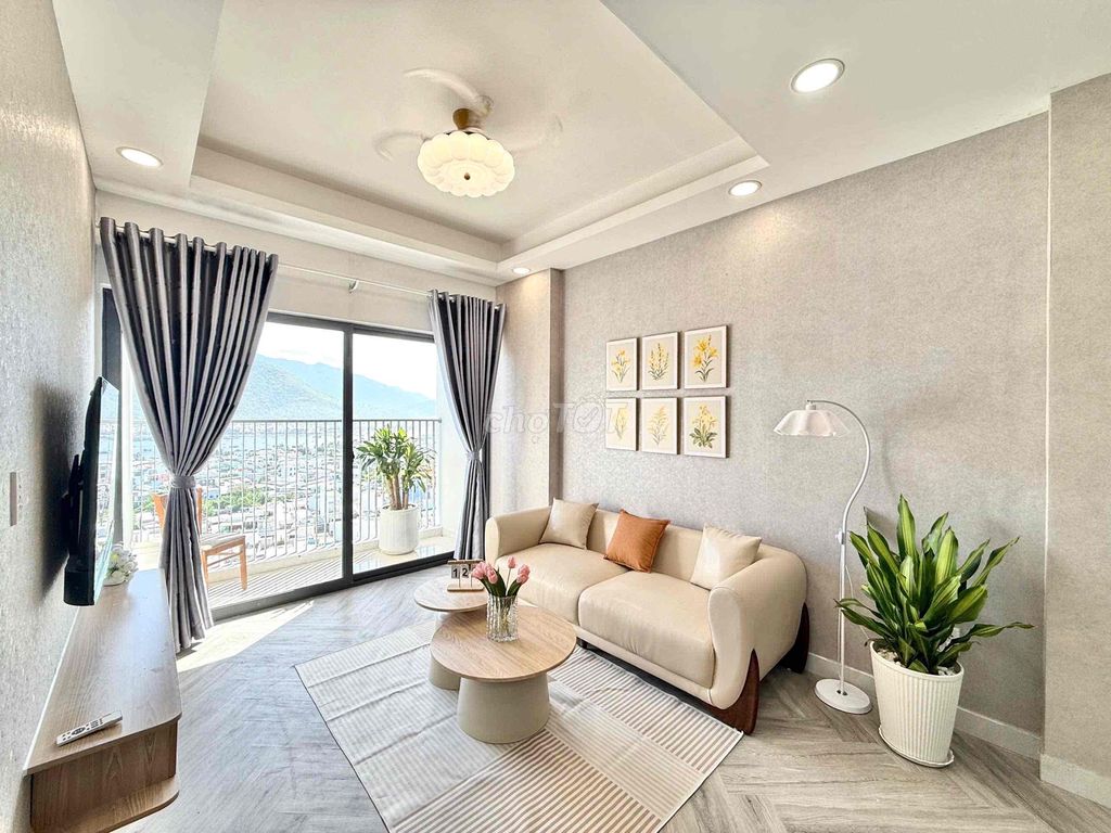 Căn hộ PH 2 ngủ 2 vệ sinh, diện tích 64m2
