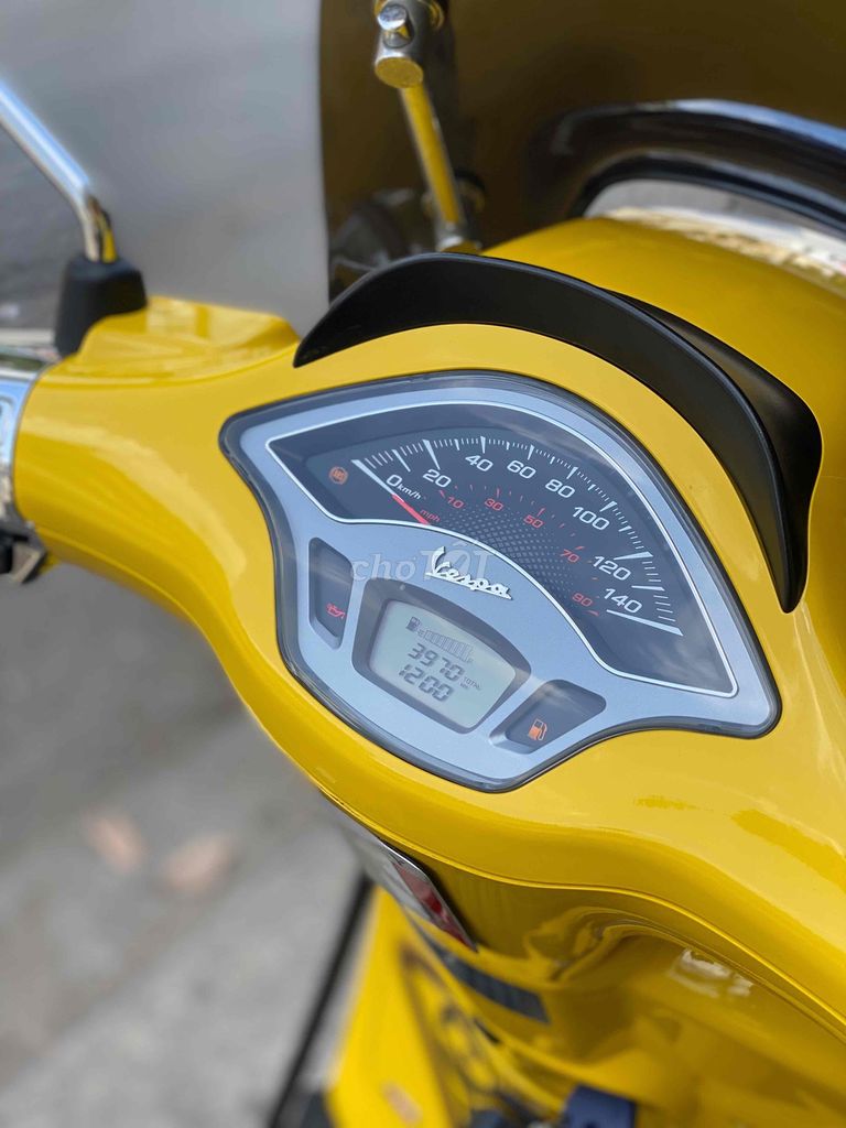 Vespa print ABS 2020 siêu lướt 3k9 km chuẩn zin✅. Mua bán Xe máy tại Quận Ninh Kiều Cần Thơ được đăng bởi Hiếu Xe máy Tân Liên Hưng 2 hình 6