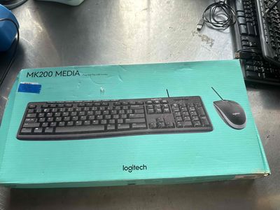 Bàn phím và chuột có dây Logitech mới MK200. Mua bán Phụ kiện (Màn hình, Chuột...) tại Quận Hải Châu Đà Nẵng được đăng bởi nguyen van Tin