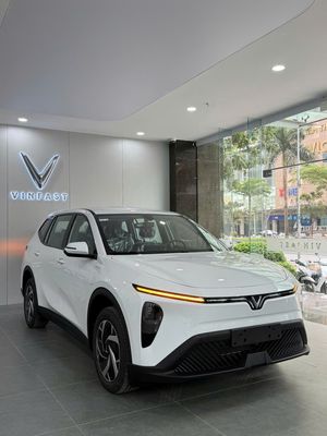 VF Limo Green Giảm Cực Sâu tháng 06