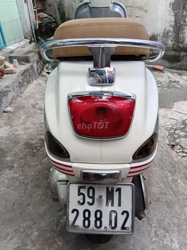 Cần bán xe vespa zin chưa mở đầu. Mua bán Xe máy tại Quận 3 Tp Hồ Chí Minh được đăng bởi Nguyễn văn sùng hình 4