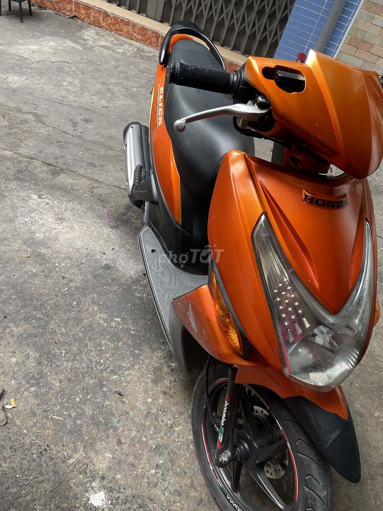 Xe nhà đang sử dụng bình thường. Mua bán Xe máy tại Quận 3 Tp Hồ Chí Minh được đăng bởi Nguyễn Khánh Duy hình 2