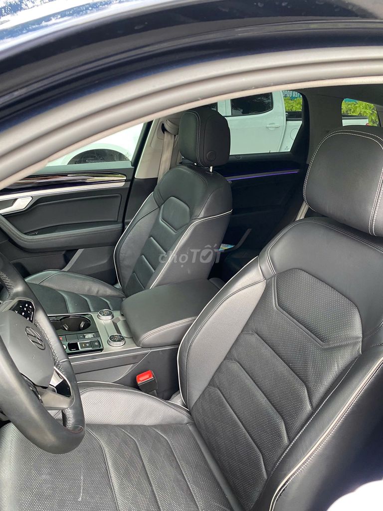Volkswagen Touareg 2023 Luxury - 33775 km. Mua bán Ô tô tại Quận 7 Tp Hồ Chí Minh được đăng bởi Giang Đỗ hình 5
