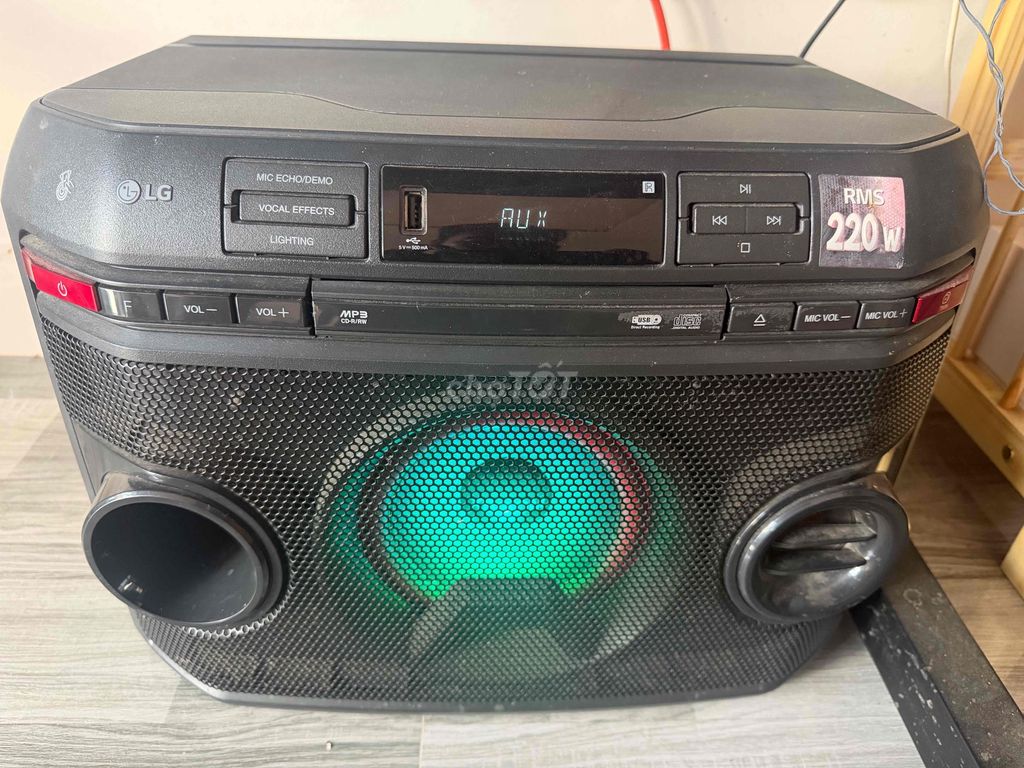 Loa kéo LG 220W Đen. Mua bán Tivi, Âm thanh tại Thành phố Phan Rang-Tháp Chàm Ninh Thuận được đăng bởi Tường hình 1