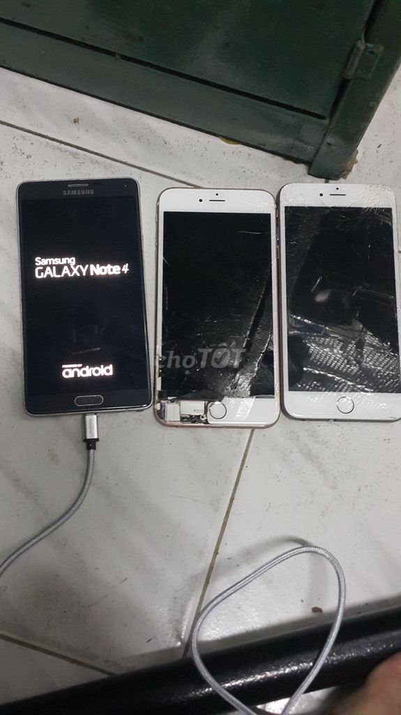 3 cái xác điện thoại : ios + android. Mua bán Điện thoại tại Quận Phú Nhuận Tp Hồ Chí Minh được đăng bởi giau hình 1