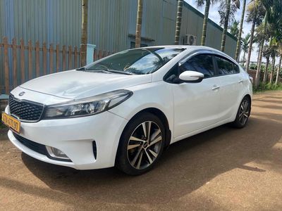 Kia Cerato 2017 1.6 AT - 187000 km. Mua bán Ô tô tại Thành phố Buôn Ma Thuột Đắk Lắk được đăng bởi Nguyễn thành phú hình 1