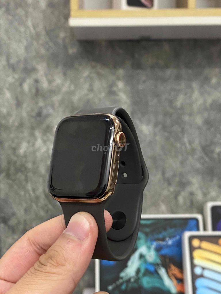 Apple watch sr5 gold esim