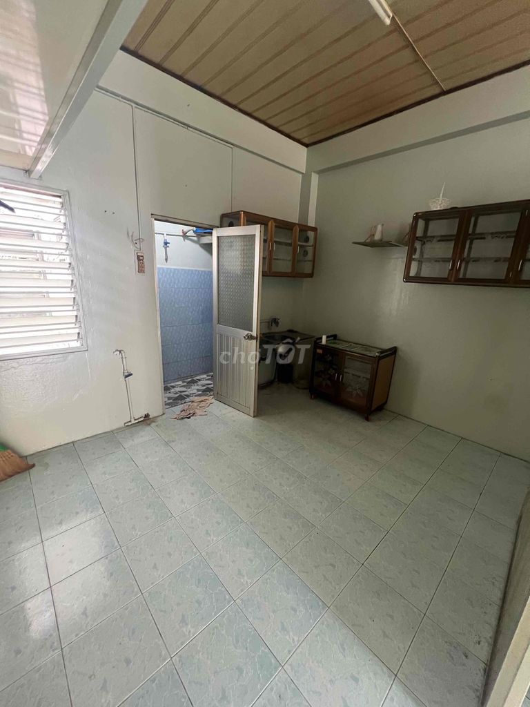 Căn hộ tầng 3 (thang bộ) Chung cư Xóm Đầm P10Q8. Mua bán căn hộ/chung cư tại Quận 8 Tp Hồ Chí Minh được đăng bởi Huy hình 3