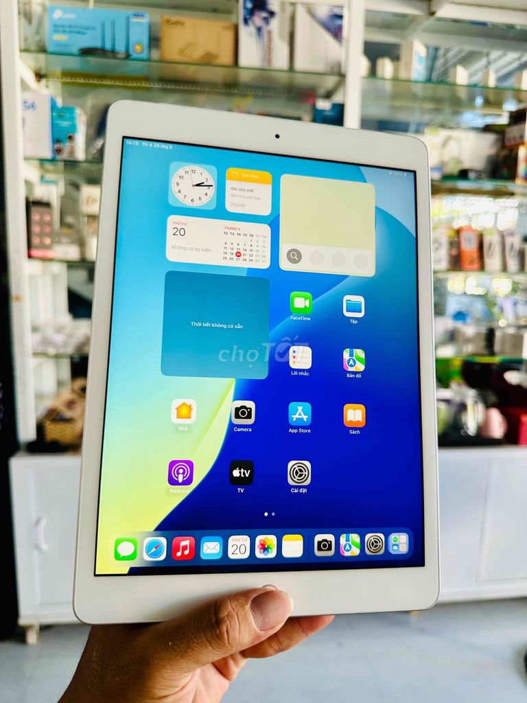 Máy tính bảng Apple iPad Gen 7 Bạc 99%. Mua bán Máy tính bảng tại Thành phố Nha Trang Khánh Hòa được đăng bởi Quý Pipoy hình 1